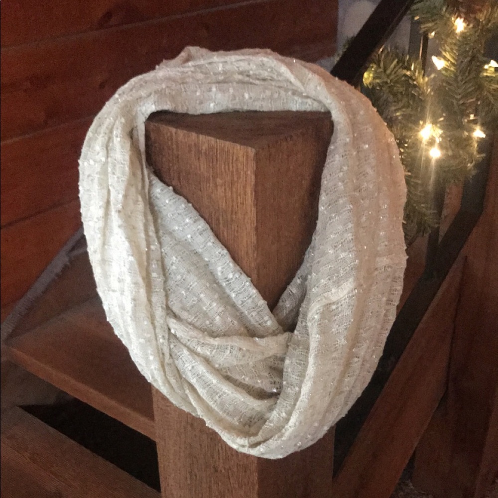Infinity scarf